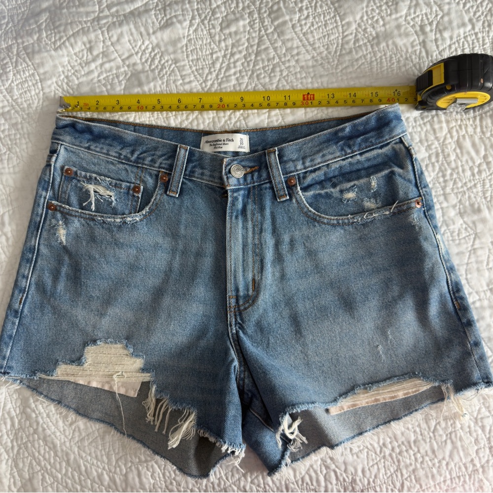 Abercrombie boyfriend short mid rise Denim Blue Distressed Women's Shorts